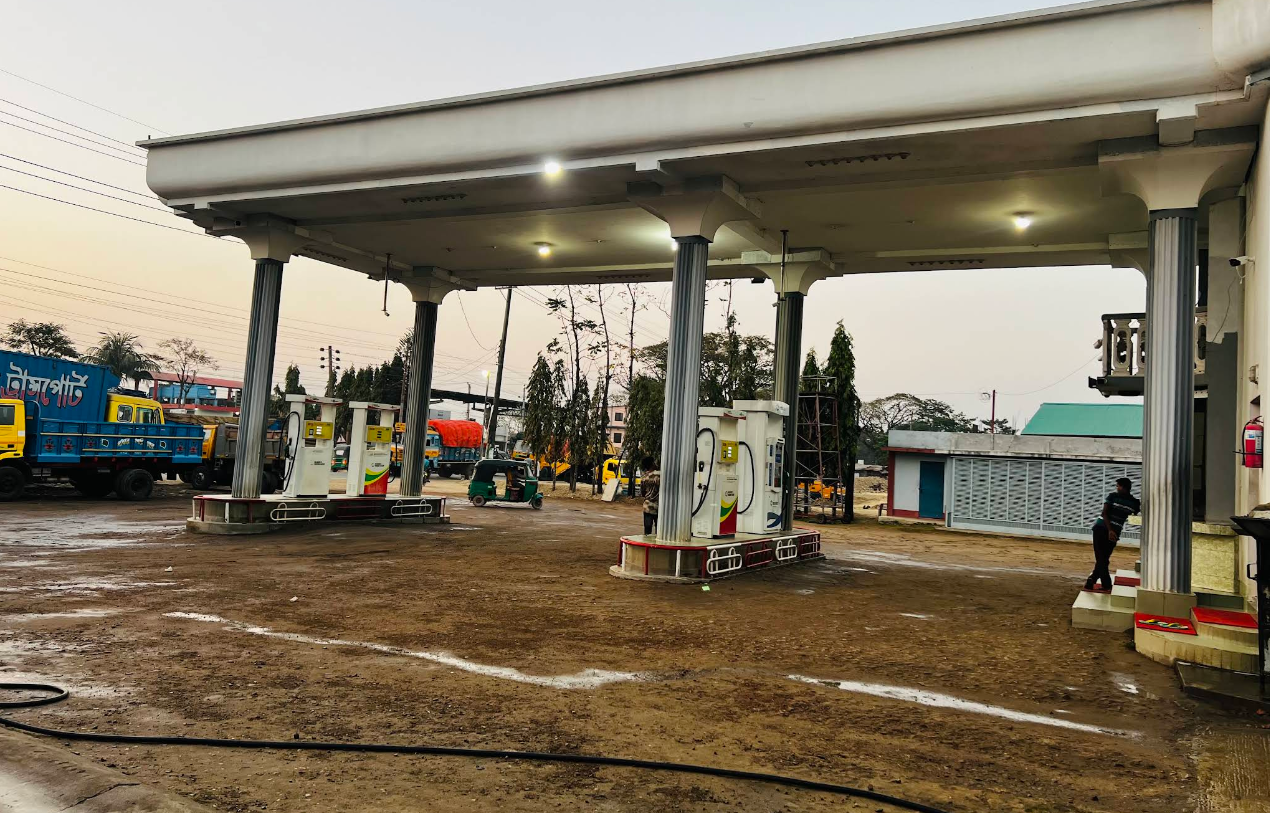 বলাকা সিএনজি কনভার্সন & ফিলিং স্টেশন